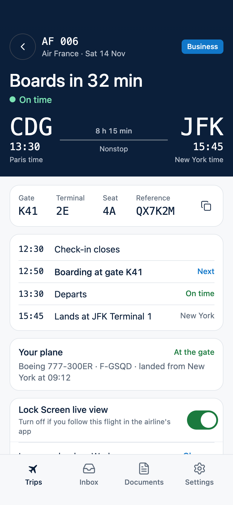A flight screen: the AF 006 board with departure and arrival times, gate, terminal and seat, and what is good to know.