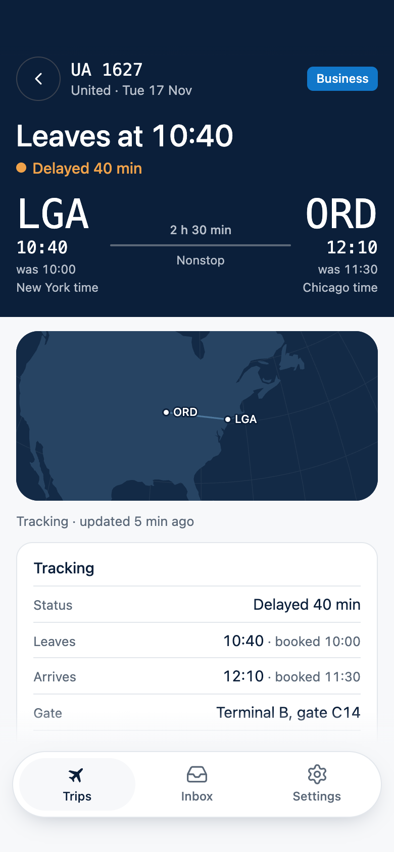 Ein verfolgter Flug: UA 1627 von New York nach Chicago, 40 Minuten verspätet, Abflug jetzt um 10:40 statt um 10:00, am Gate C14, mit einer Liste von drei Änderungen.
